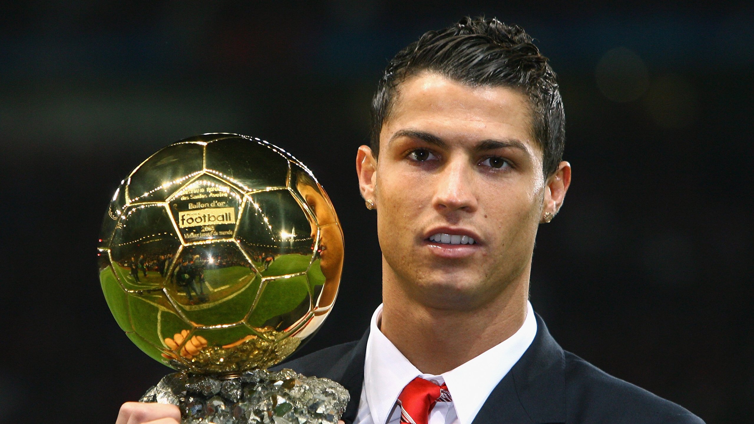 纳达尔回归赛场，红土首秀惊艳全场，纳达尔红土胜场数